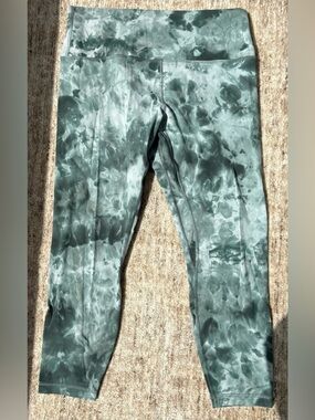 Lululmeon Tie-Dye Green Active Leggings